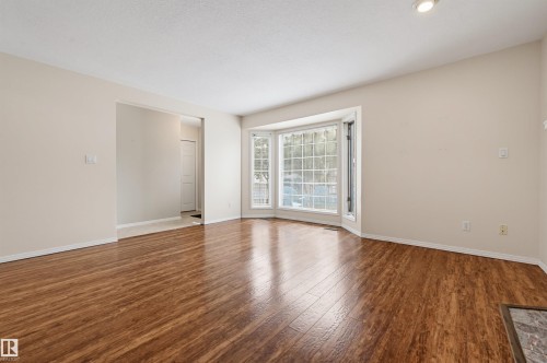 11107 University Avenue Nw, Edmonton, AB 