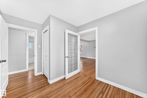7307 76 Street Nw, Edmonton, AB 