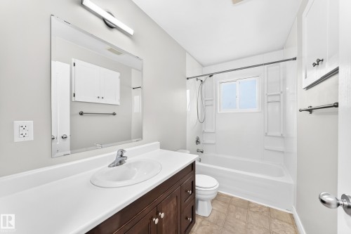 7307 76 Street Nw, Edmonton, AB 