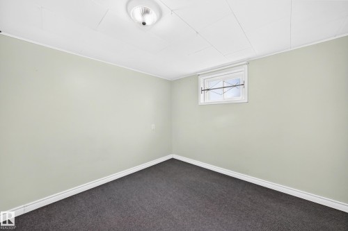 7307 76 Street Nw, Edmonton, AB 