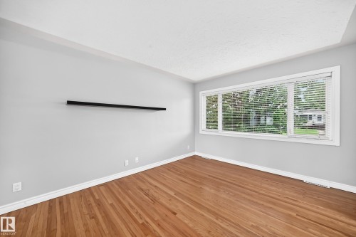 7307 76 Street Nw, Edmonton, AB 