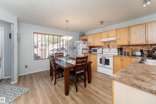 5632 203 Street Nw, Edmonton, AB 