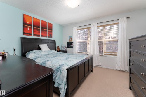 5632 203 Street Nw, Edmonton, AB 