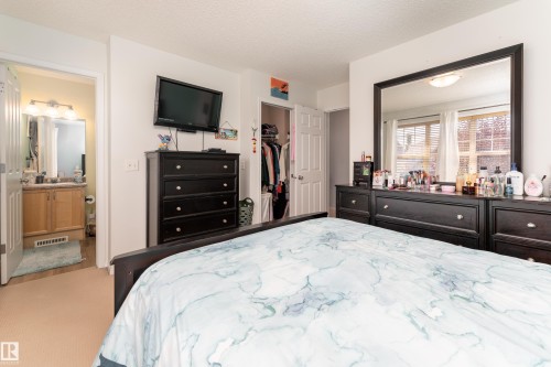 5632 203 Street Nw, Edmonton, AB 