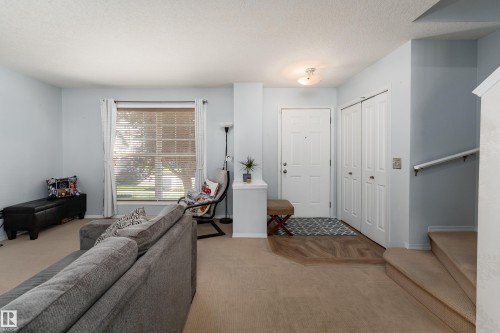 5632 203 Street Nw, Edmonton, AB 