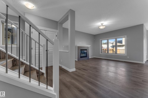 642 Adams Way Sw, Edmonton, AB 