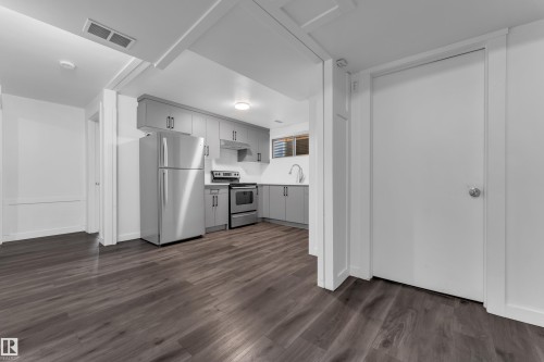 642 Adams Way Sw, Edmonton, AB 
