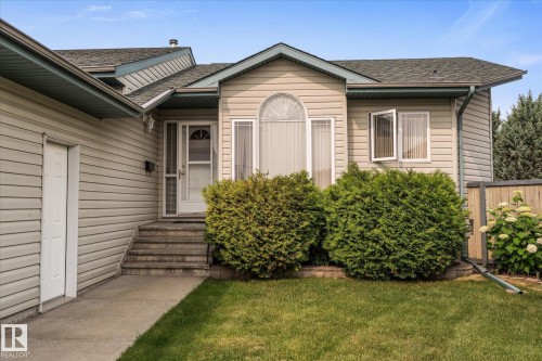 16 Simonette Crescent, Devon, AB - Outdoor