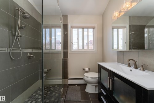 11120 83 Avenue Nw, Edmonton, AB 