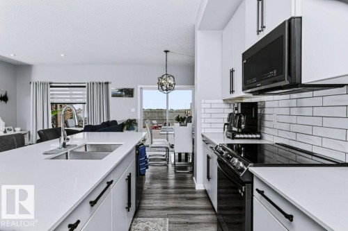 7132 182 Avenue Nw, Edmonton, AB 