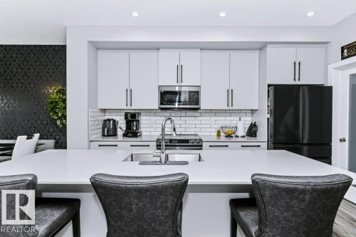 7132 182 Avenue Nw, Edmonton, AB 