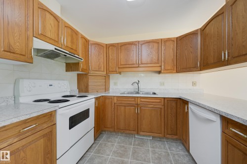 #6 9704 165 St Nw, Edmonton, AB 