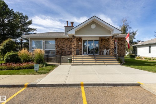 #6 9704 165 St Nw, Edmonton, AB 