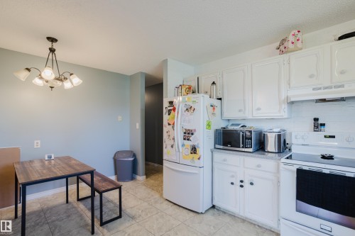 15256 122 Street Nw, Edmonton, AB 