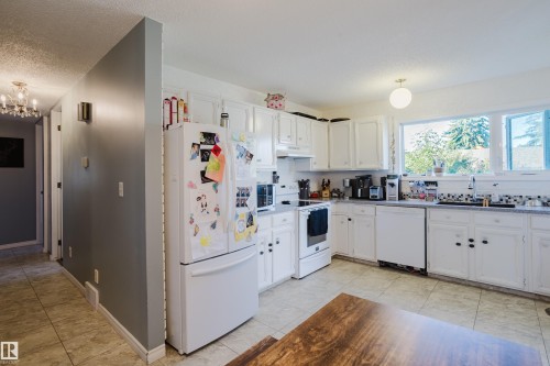15256 122 Street Nw, Edmonton, AB 