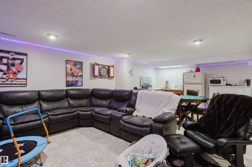 15256 122 Street Nw, Edmonton, AB 