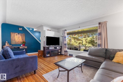 6054 107A Street Nw, Edmonton, AB 