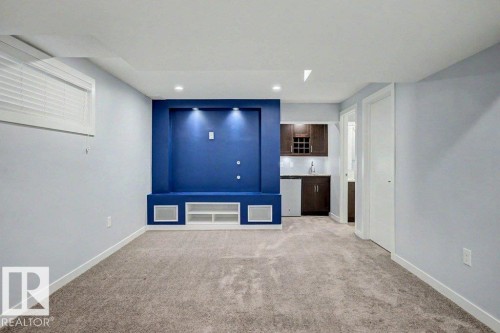 5214 Admiral Walter Hose Street Nw, Edmonton, AB 