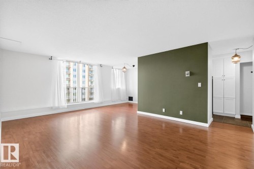 #612 11307 99 Av Nw, Edmonton, AB 