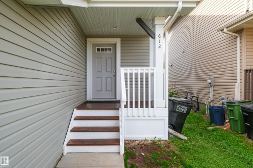 612 175A Street Sw, Edmonton, AB 