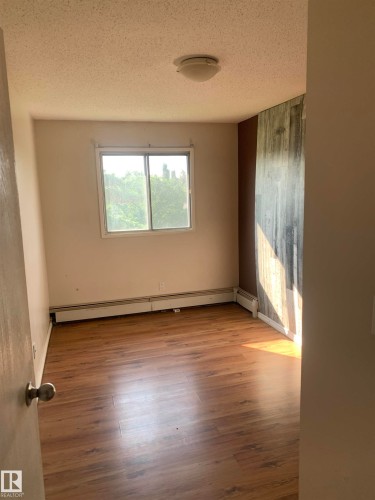 #411 1945 105 St Nw, Edmonton, AB 