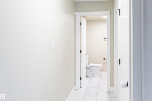 Image quality insufficient for description - 5010 147 Street Nw, Edmonton, AB 