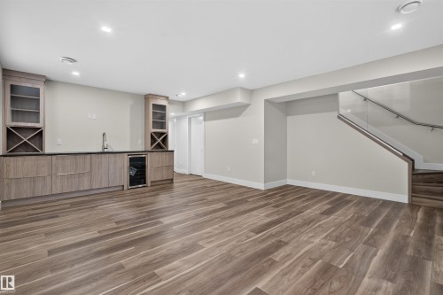 9741 90 Avenue Nw, Edmonton, AB - Indoor
