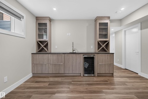 9741 90 Avenue Nw, Edmonton, AB - Indoor Photo Showing Other Room