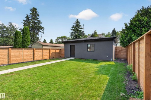 9741 90 Avenue Nw, Edmonton, AB - Outdoor