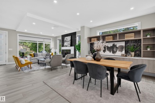 9741 90 Avenue Nw, Edmonton, AB - Indoor Photo Showing Dining Room