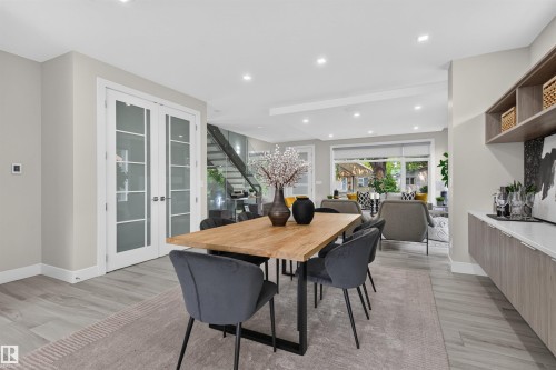 9741 90 Avenue Nw, Edmonton, AB - Indoor Photo Showing Dining Room