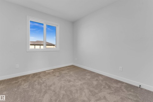 292 Fraser Way Nw Nw, Edmonton, AB 