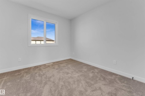 292 Fraser Way Nw Nw, Edmonton, AB 