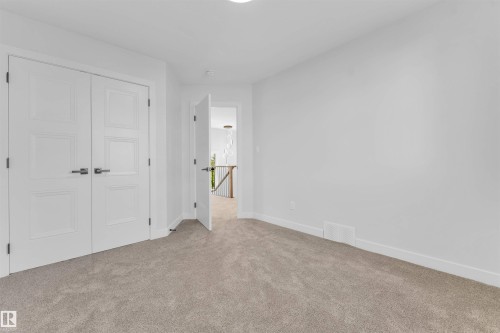 292 Fraser Way Nw Nw, Edmonton, AB 