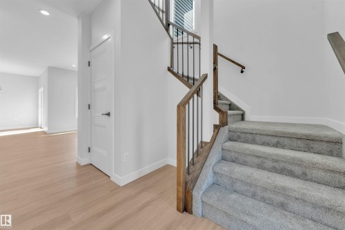 292 Fraser Way Nw Nw, Edmonton, AB 
