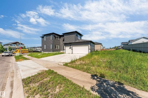 292 Fraser Way Nw Nw, Edmonton, AB 