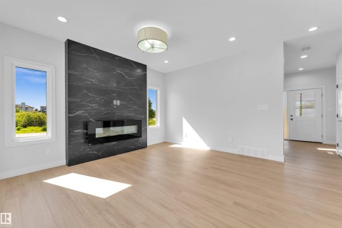292 Fraser Way Nw Nw, Edmonton, AB 