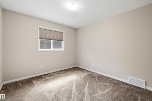 4020 166 Avenue Nw, Edmonton, AB 