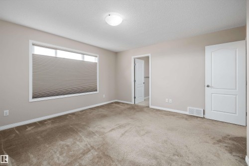 4020 166 Avenue Nw, Edmonton, AB 