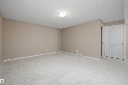 4020 166 Avenue Nw, Edmonton, AB 