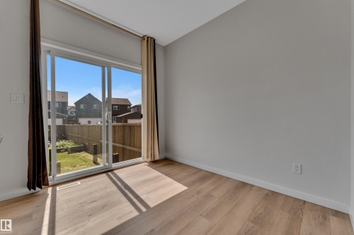 4855 Hawthorn Bend Sw, Edmonton, AB 