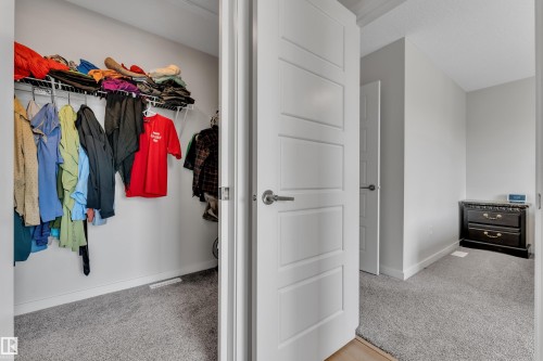 4855 Hawthorn Bend Sw, Edmonton, AB 