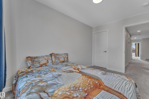 4855 Hawthorn Bend Sw, Edmonton, AB 
