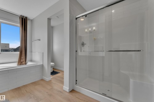 4855 Hawthorn Bend Sw, Edmonton, AB 
