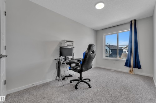 4855 Hawthorn Bend Sw, Edmonton, AB 