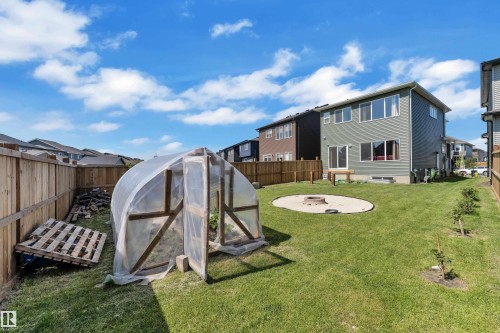 4855 Hawthorn Bend Sw, Edmonton, AB 