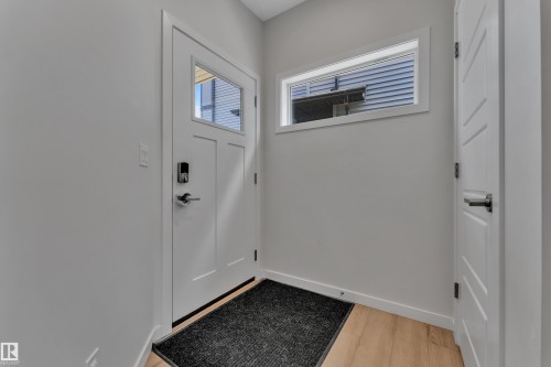 4855 Hawthorn Bend Sw, Edmonton, AB 