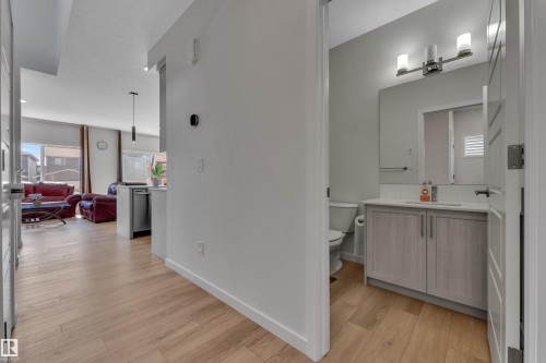 4855 Hawthorn Bend Sw, Edmonton, AB 