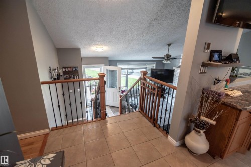 24 Glenwood Crescent, Stony Plain, AB - Indoor Photo Showing Other Room