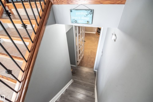 24 Glenwood Crescent, Stony Plain, AB - Indoor Photo Showing Other Room